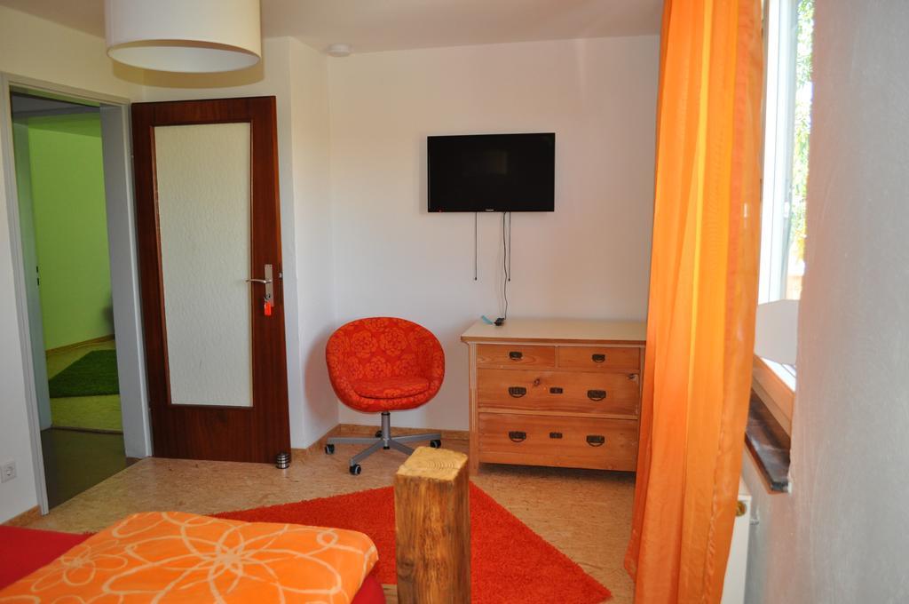 Punkrock Harbour Pension Baehr Karlsruhe Exterior foto